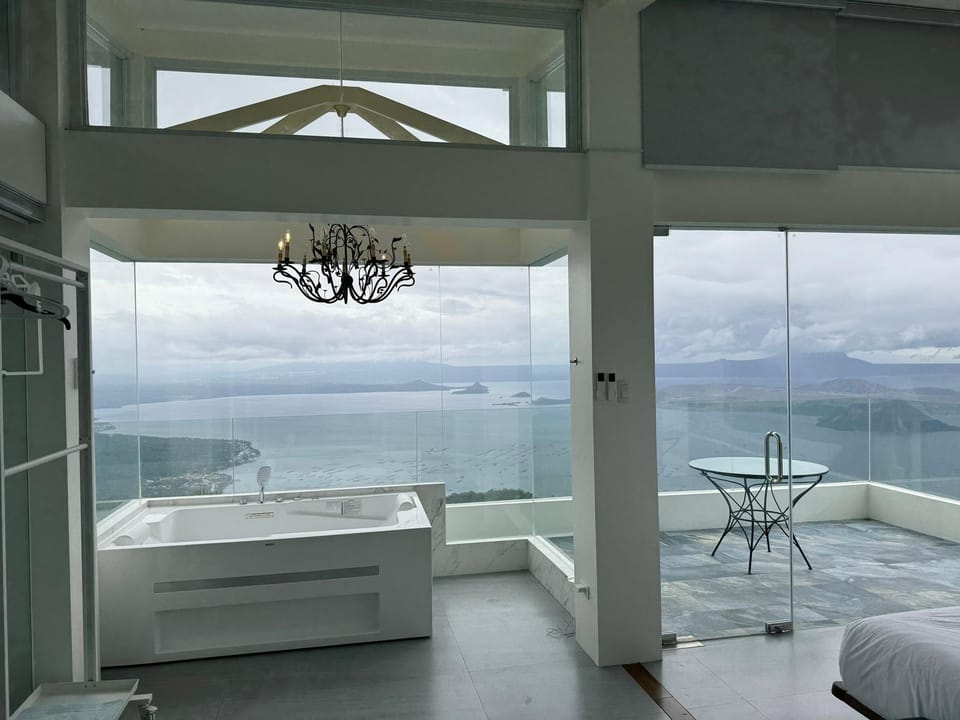 Whirlpool bathtub