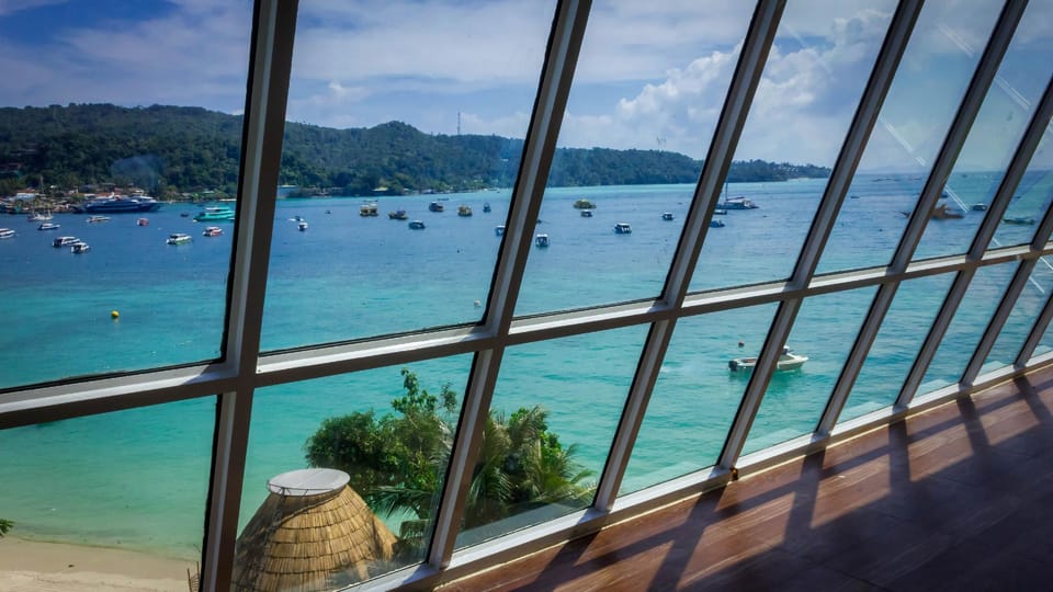 Phi Phi Cliff Beach Resort Hotel in Krabi Changwat