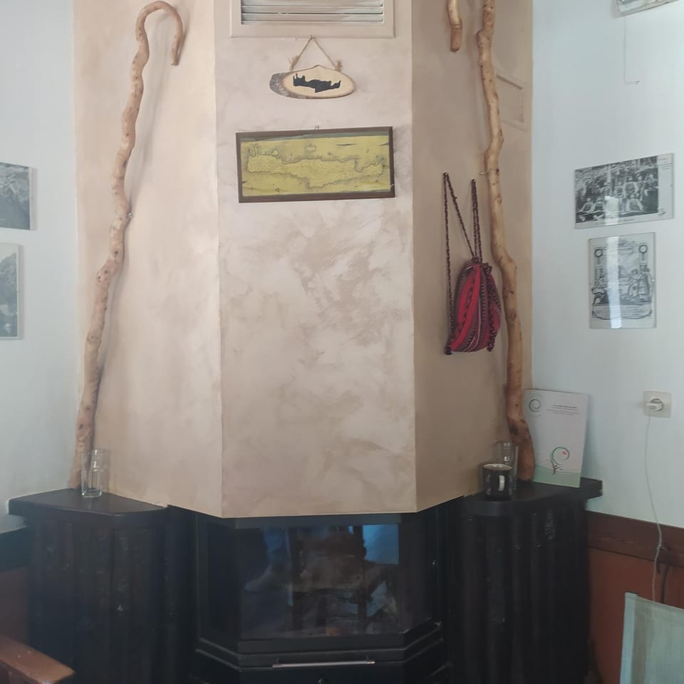Therisso Rooms Hotel in Crete