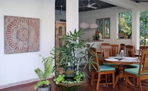 Papaya Guesthouse Hotel in North Kuta