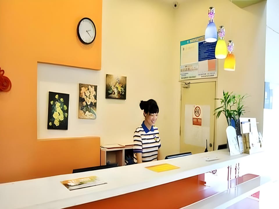 7 Days Inn Zhenjiang Railway Station Hotel in Jiangsu