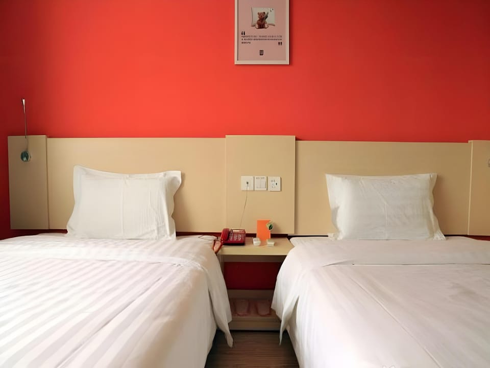 7 Days Inn Zhenjiang Railway Station Hotel in Jiangsu