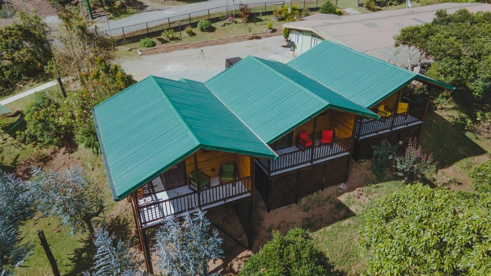 Cabinas El Quetzal Lodge in San José Province