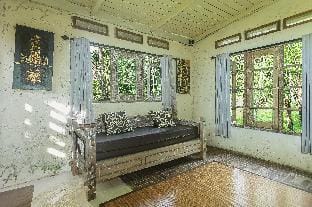 Tepi Sawah Lodge Hotel in East Selemadeg