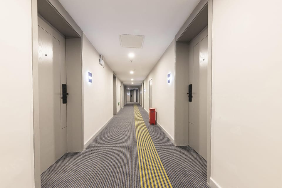 7 Days Inn Zhengzhou Renin Road Metro Station Daweicheng Hotel in China