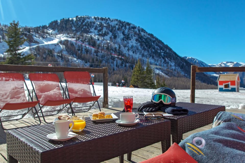 SOWELL HOTELS Le Pas du Loup Hotel in Isola