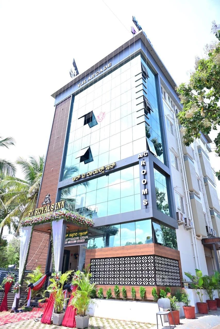 RV Royals inn Lodge in Mysuru
