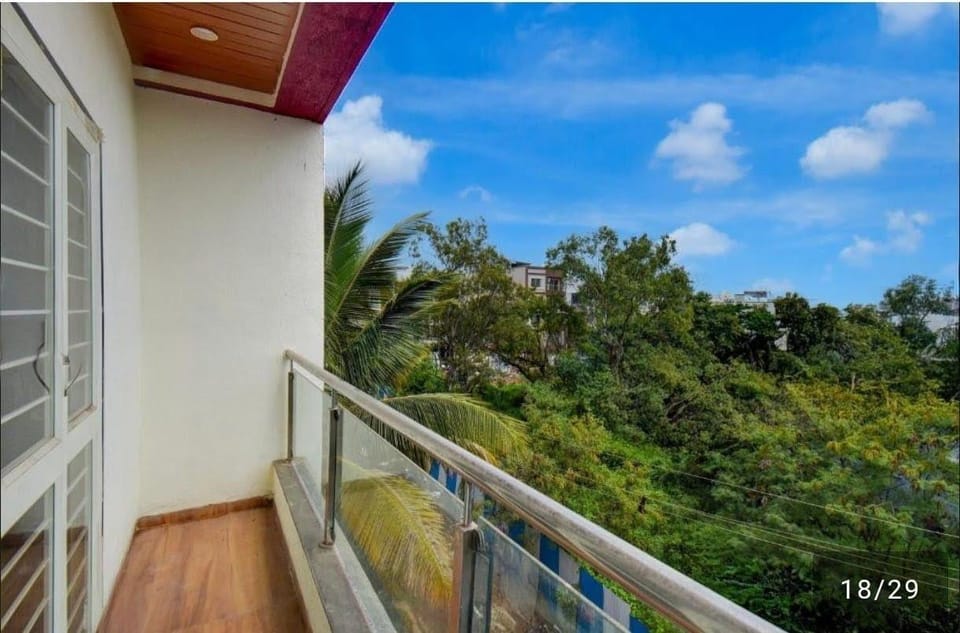 Hotel Aura Suites,  Hotel in Pune