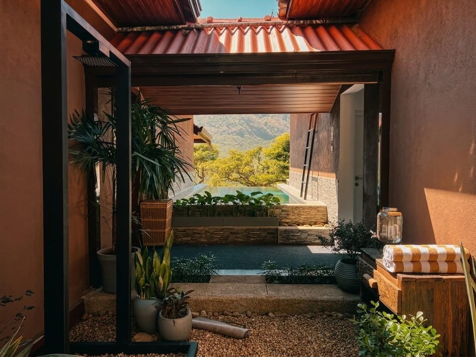Riverston Glade Bed and Breakfast in Central Province