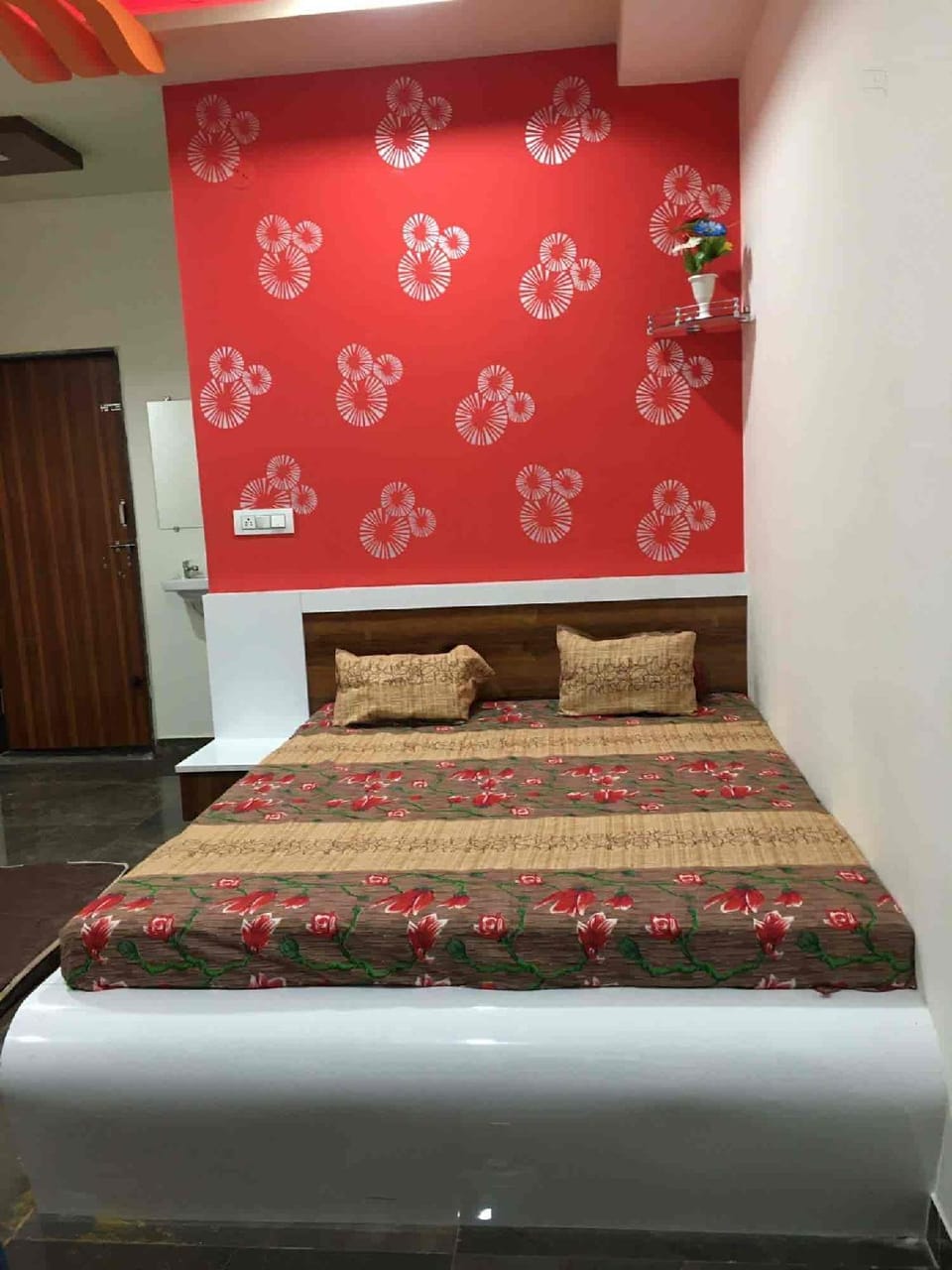 Hotel Laxminandan Karmala Hotel in Maharashtra