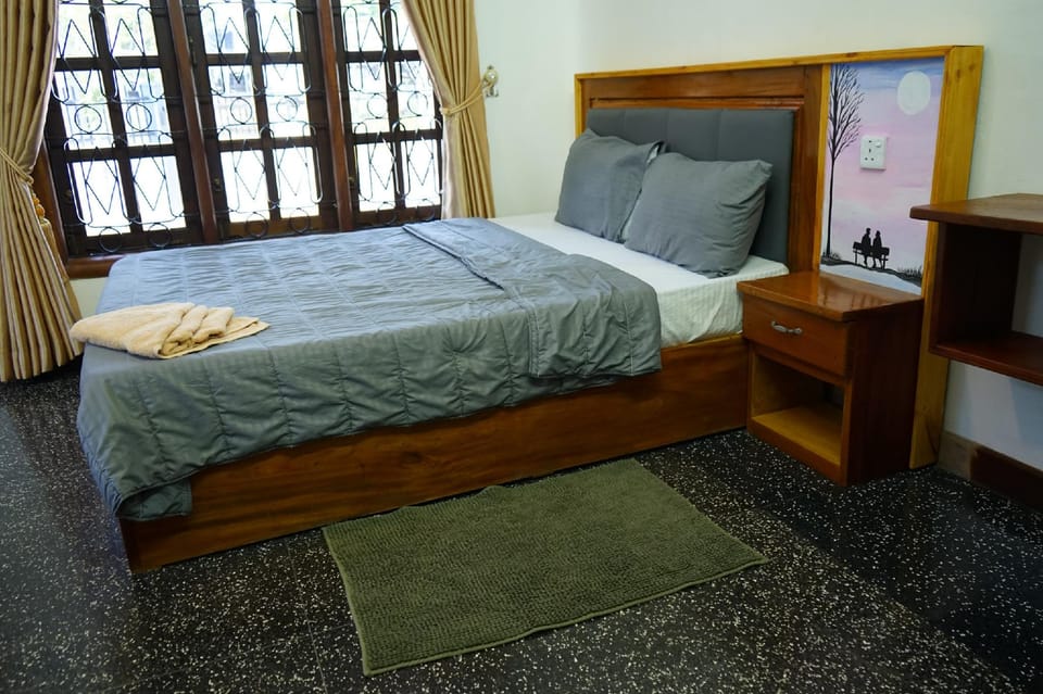 Hummingbirds Suites Hotel in Sri Lanka