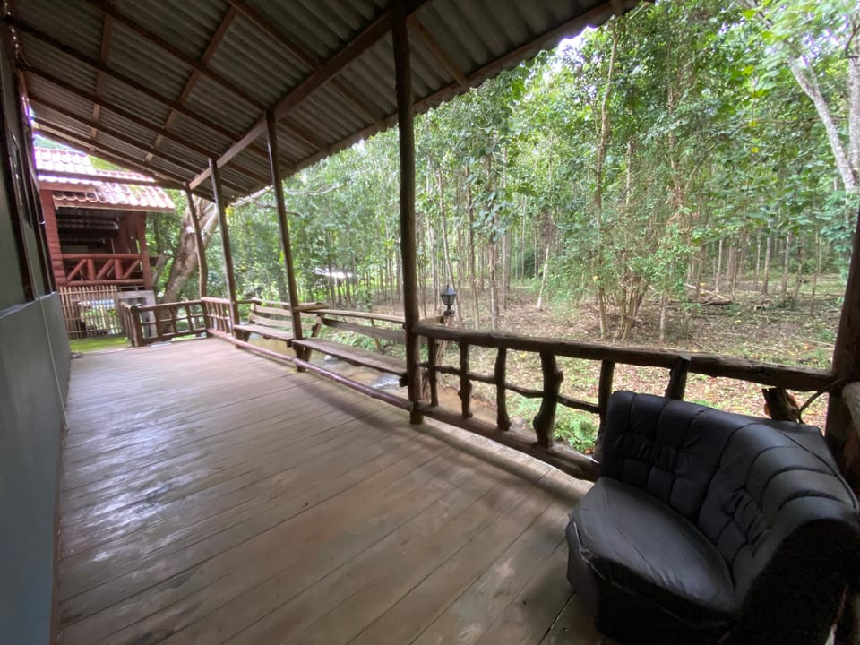 ละอองธาร ณ.แม่ออน(La-Ong-Than @ Mae-On) Resort in Thailand