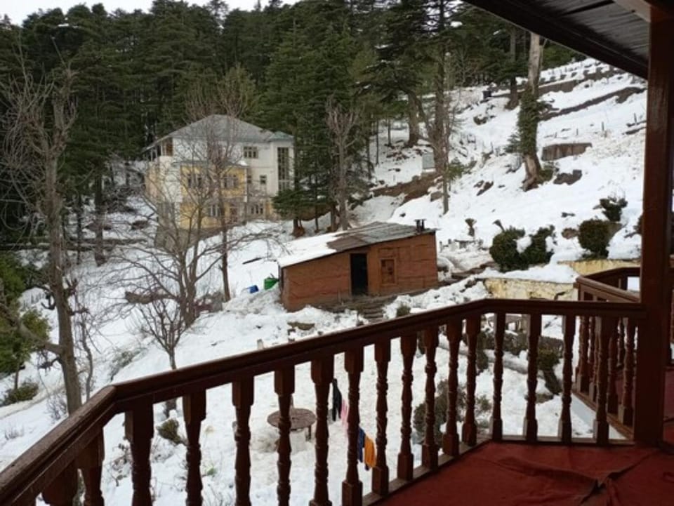 Hotel Greenland Patnitop Hotel in India