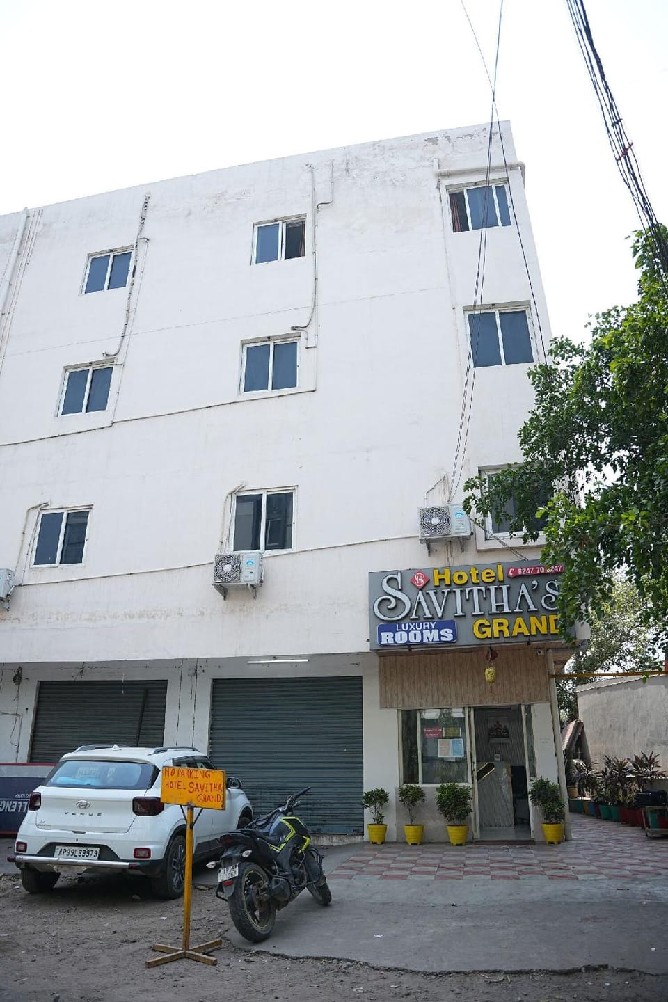 Hotel Savithas Grand Hotel in Tirupati
