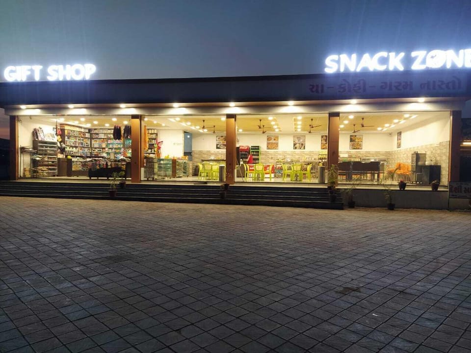 Hotel Foodspot Padra Hotel in Gujarat