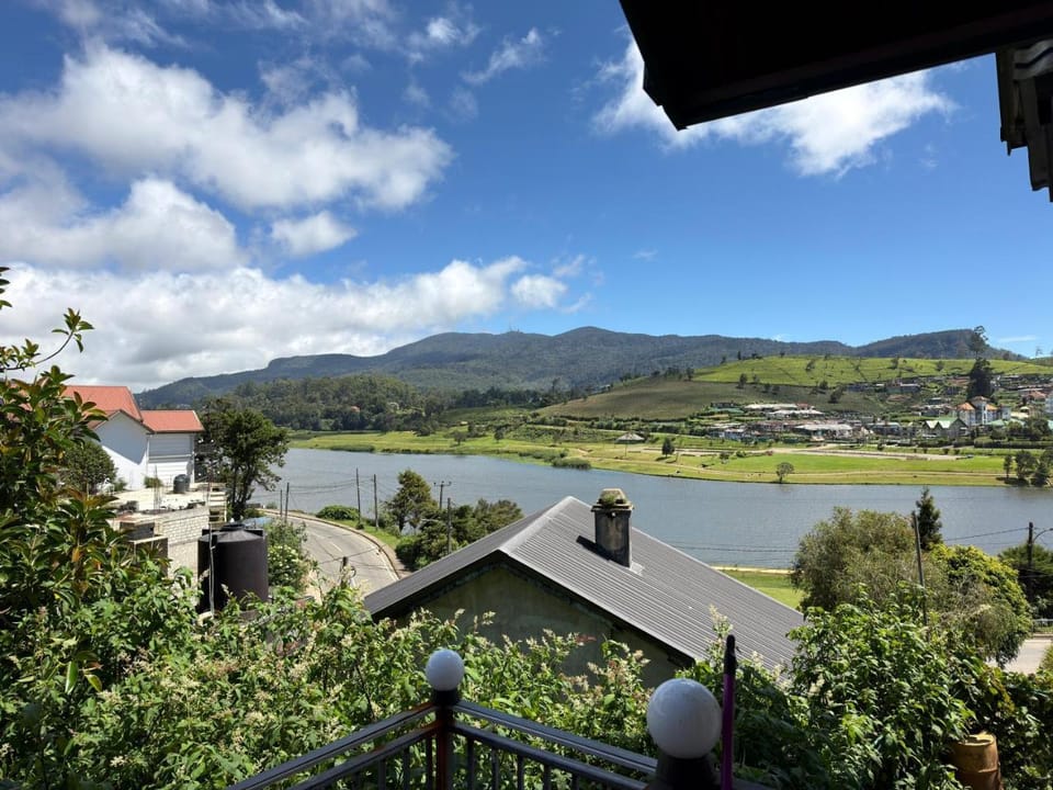 Creek View Inn Hotel in Nuwara Eliya