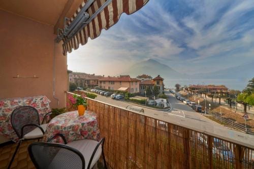tosca house 2 Hotel in Varenna