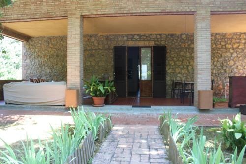 Villa Lilia by Let Hotel in Tuscany