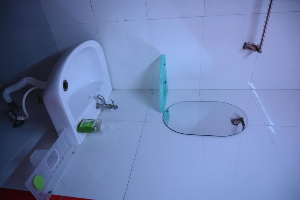 Bunk & Bond Kolkata Hostel in Kolkata