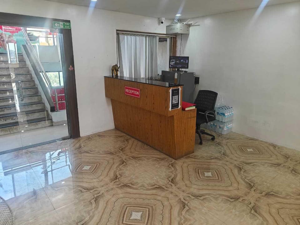 Hotel O Jaihind Inn Hotel in Pune