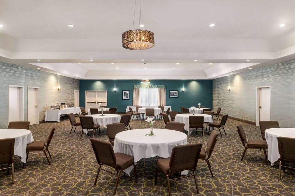 Wingate by Wyndham Port Wentworth Savannah Area Hotel in Port Wentworth