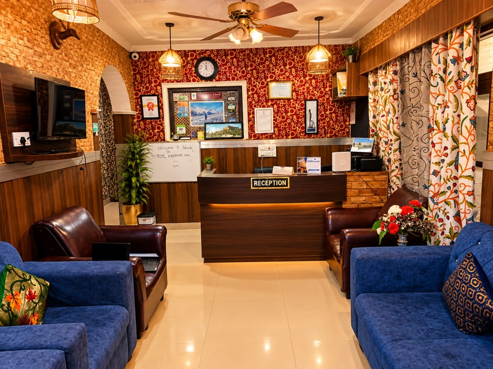 Kashmir Stay Bed and Breakfast in India