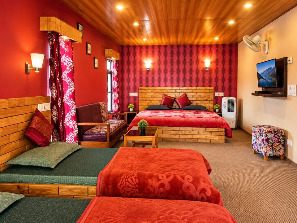 Kashmir Stay Bed and Breakfast in India