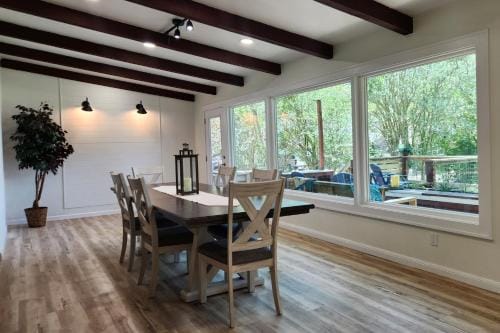 The Lakehouse on Clear Lake Hotel in Seabrook