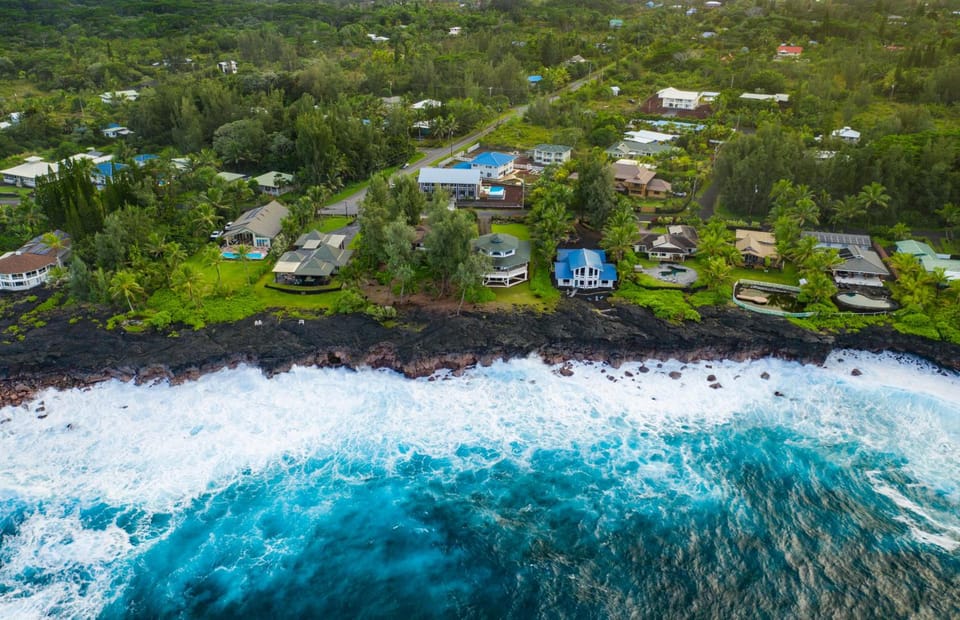 Ocean Breeze Inn Inn in Hawaiian Paradise Park