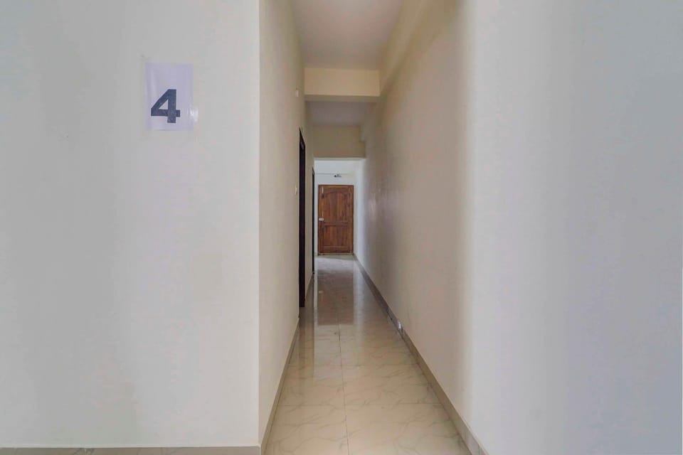 Townhouse Manikonda Hotel in Hyderabad