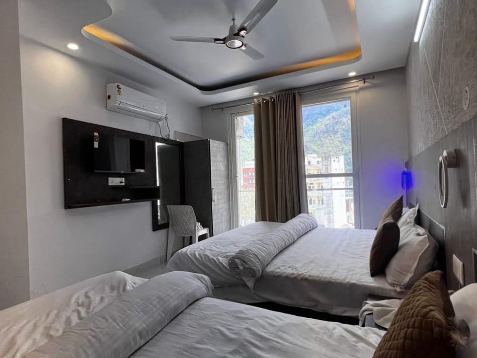 ArcaneStay Hotel in Rishikesh