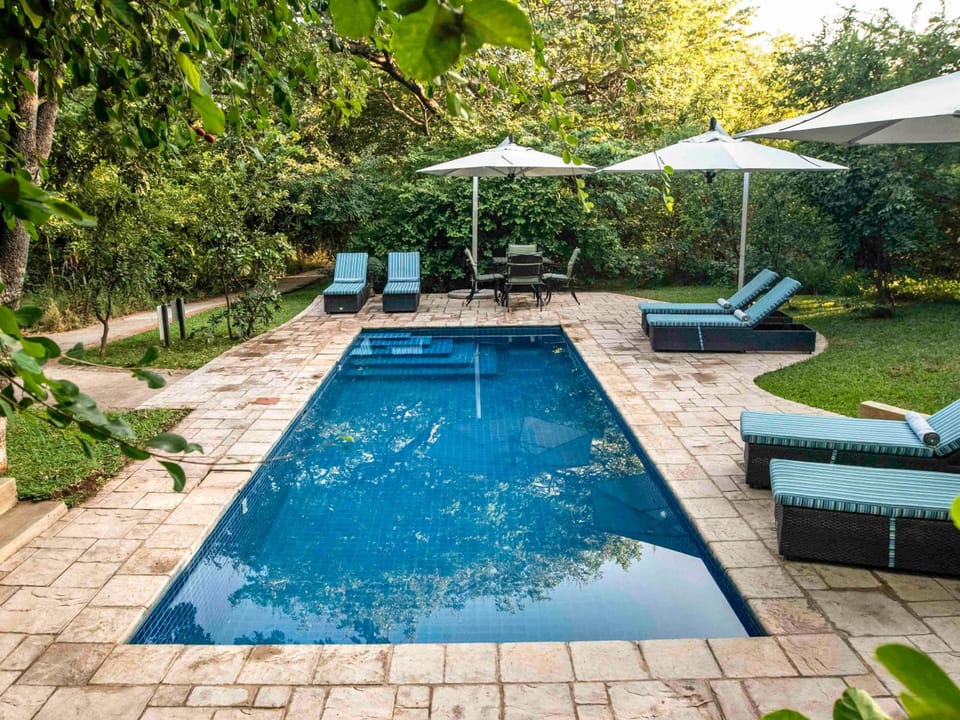 Mbano Manor Hotel Victoria Falls Hotel in Zimbabwe