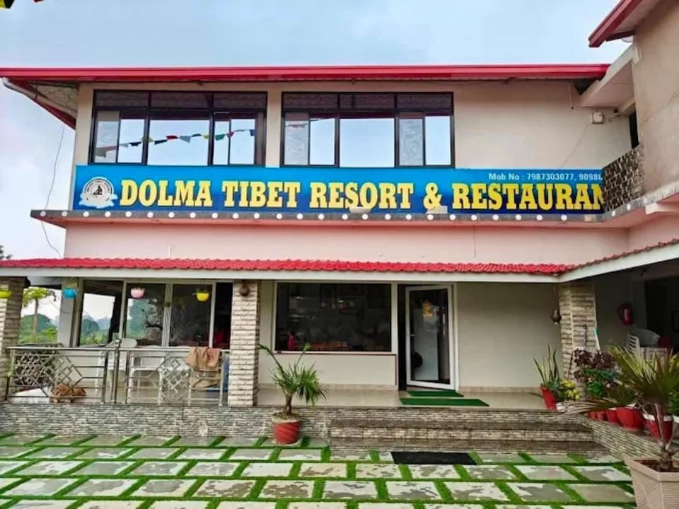 Dolma Tibet Resort Mainpat Hotel in India