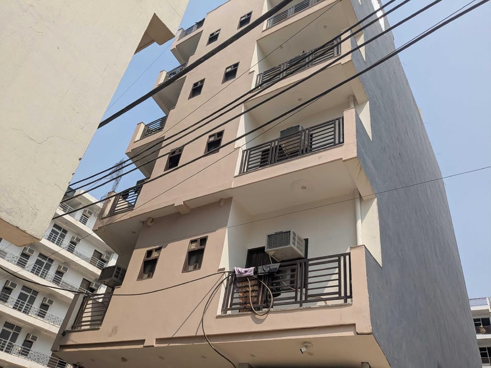 Hotel O Sector 69 Gurgaon Hotel in Gurugram