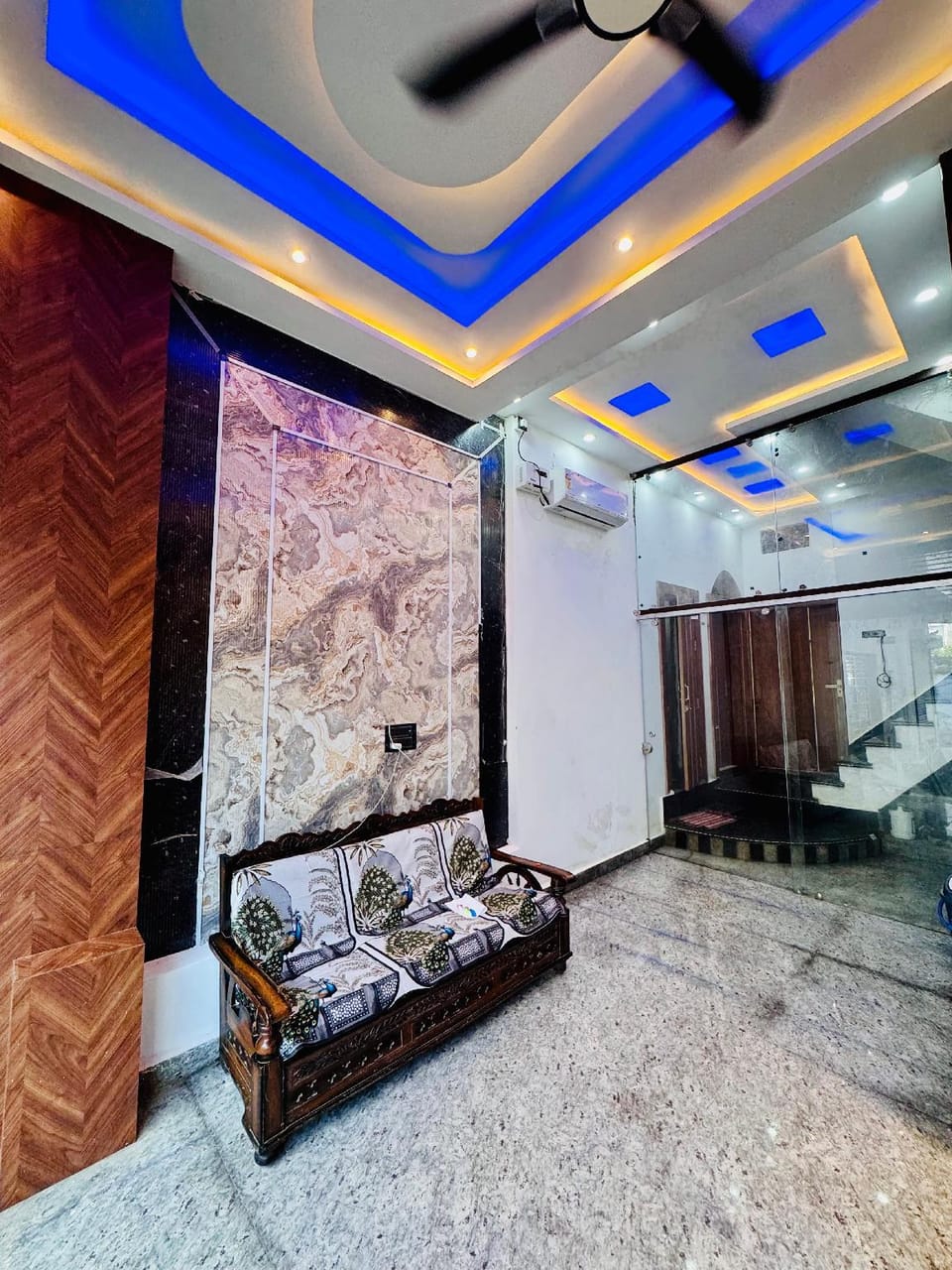 Hotel Shri Girraj Dham Hotel in Uttar Pradesh
