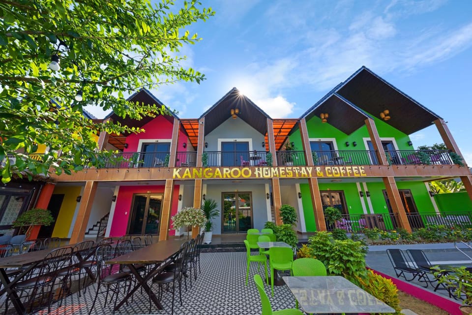 Kangaroo homestay Cat Ba Hotel in Vietnam