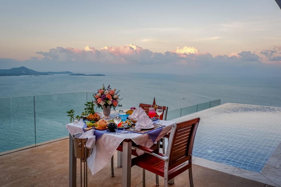 Sandalwood Luxury Villas Resort in Ko Samui