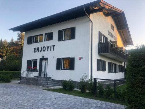 Enjoyit Velden West Hotel in Velden am Wörthersee