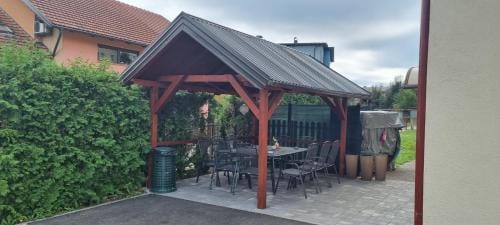 Prenociste-Sobe-Rooms-Aman Inn in Lika-Senj County