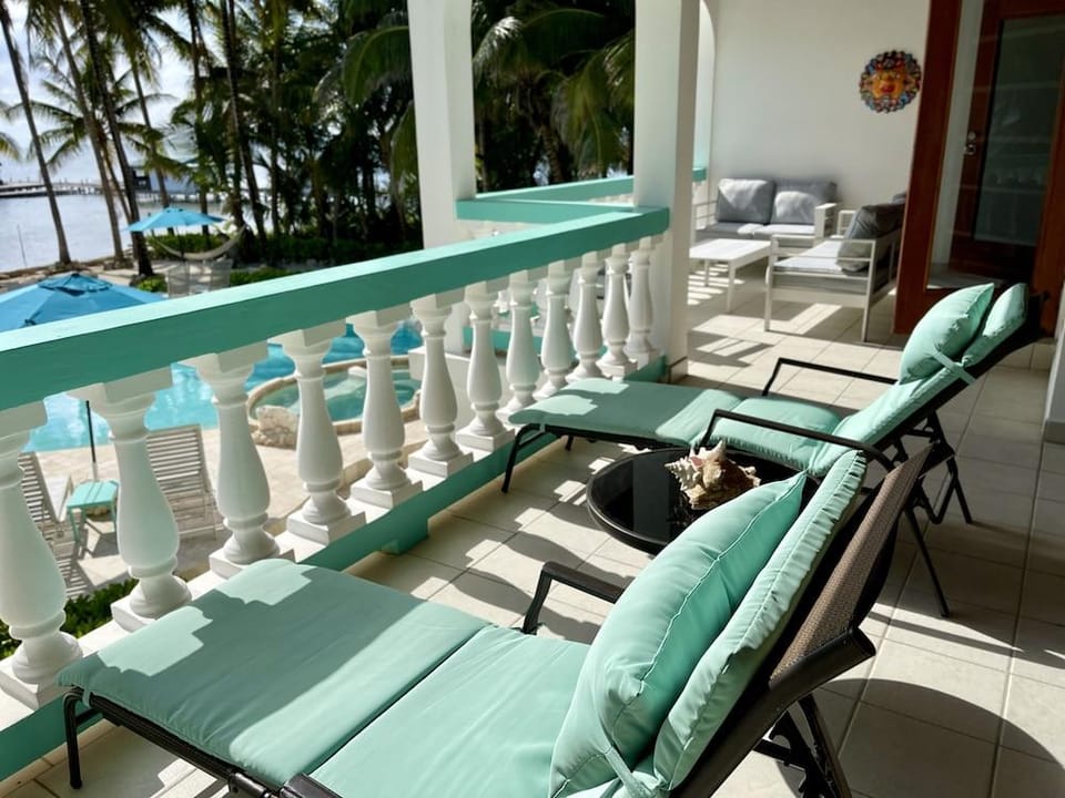Coral Bay Villas Resort in San Pedro