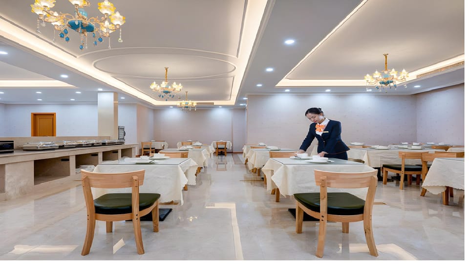 Vienna Hotel Nanjing Dachang Pedestrian Street Hotel in Nanjing