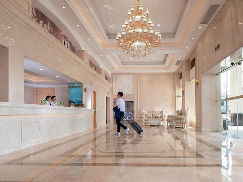 Vienna Hotel Guangdong Jieyang Longwei Town Hotel in Guangdong