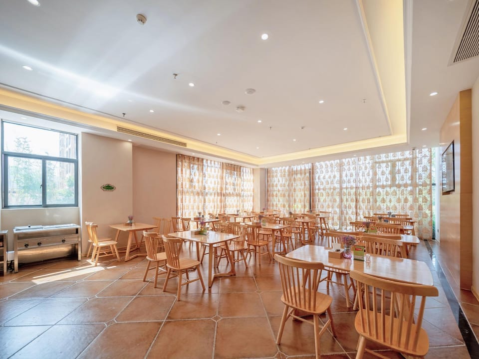 Vienna Hotel Wuping Wanxingcheng Hotel in Fujian