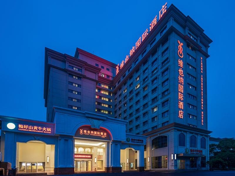 Vienna International Hotel Shanghai Jinshajiang Road Changfeng Park Hotel in Shanghai