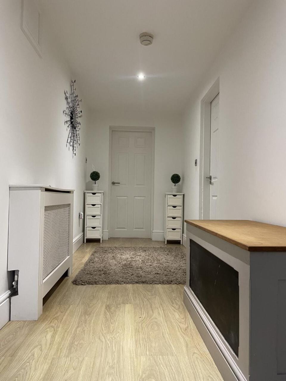 Beach House Courtyard 1 Bed Hotel in Southport