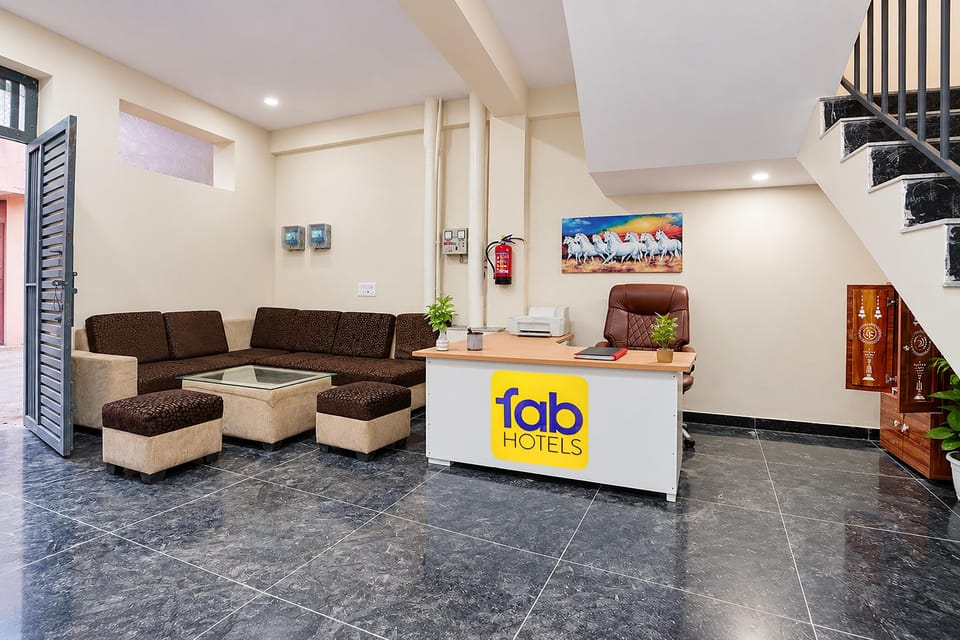 FabHotel Skyline Sector 101 Hotel in Noida