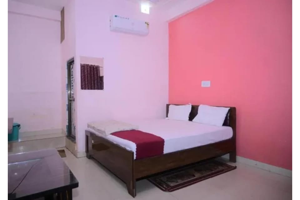 FabHotel SR Inn I Hotel in Uttar Pradesh