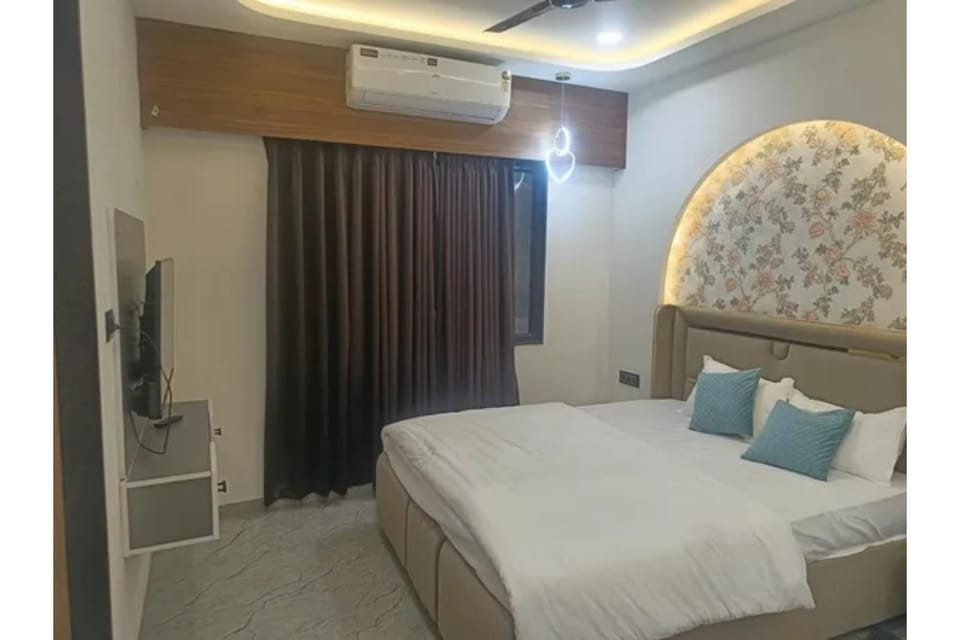 FabHotel The 4 Seasons Hotel in India