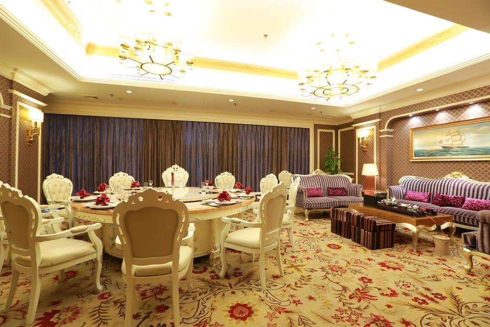晋江宝辉大酒店 Bed and Breakfast in Fujian