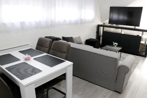 Apartmani i sobe Laganini Hotel in Brod-Posavina County, Croatia